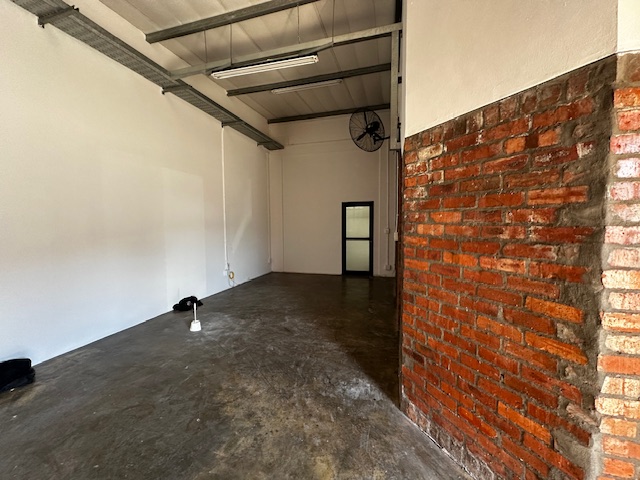 To Let Commercial Property for Rent in Maitland Western Cape